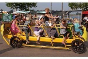 EL BICI BUS PARA IR A LA ESCUELA