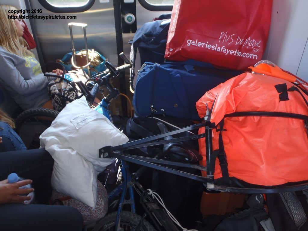 BICICLETAS URBANAS BLOG DE MOVILIDAD bicis-amontonadas-tren-ter bicis-amontonadas-tren-ter