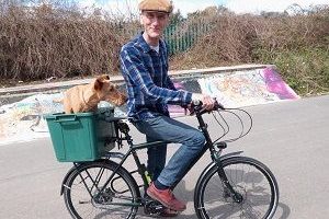LLEVAR O PASEAR PERRO EN BICICLETA: TRUCOS Y CONSEJOS
