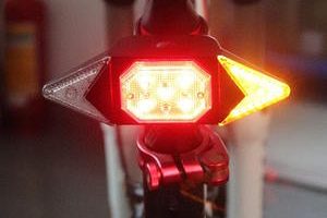 INTERMITENTES PARA BICICLETA (O PATINETE)