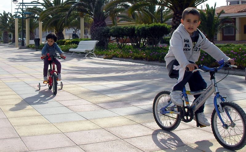 BICICLETAS URBANAS BLOG DE MOVILIDAD Mis hijos con sus bicis de rueda 14 y 16 pulgadas Mis hijos con sus bicis de rueda 14 y 16 pulgadas