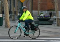 NORMAS PARA CIRCULAR EN BICICLETA POR CIUDAD