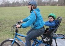 BICICLETA PARA LLEVAR NIÑOS: QUE DEBE TENER
