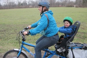 BICICLETA PARA LLEVAR NIÑOS: QUE DEBE TENER