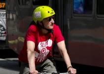 CASCO DE BICICLETA PARA CIUDAD: CÓMO ELEGIRLO Y POR QUÉ USARLO CASCO DE BICICLETA PARA CIUDAD: CÓMO ELEGIRLO Y POR QUÉ USARLO