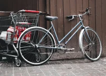 HACER LA COMPRA EN BICI HACER LA COMPRA EN BICI