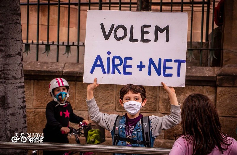 BICICLETAS URBANAS BLOG DE MOVILIDAD manifestacion-reclamando-menos-contaminacion manifestacion-reclamando-menos-contaminacion